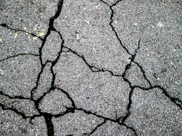 Driveway Crack Filling in Fuquay Varina