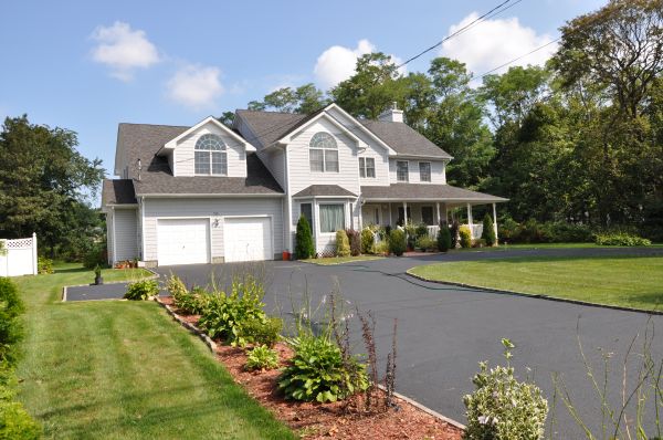 Driveway Resealing in Fuquay Varina